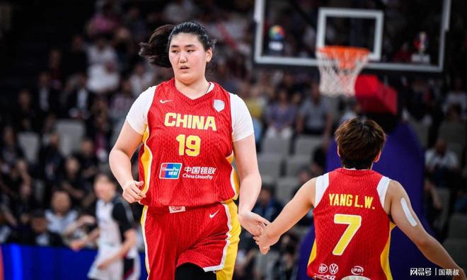 张子宇14分钟打爆韩国女篮杀器不是身高家传绝技才是最大底气(图1)