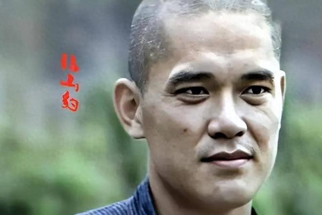 68岁申军谊当年的“钻山豹”瘦成小老头前妻女儿颜值惊掉下巴(图1)