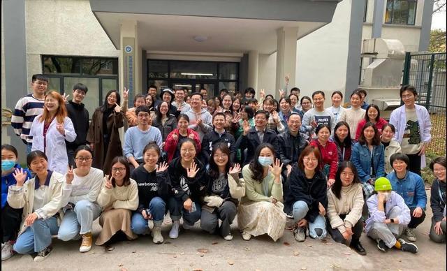 上海市委书记出席！这一大会上华理教授获评“先进”！(图5)