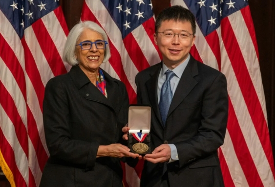 华人顶尖基因编辑科学家张锋获得美国科技最高奖(图1)